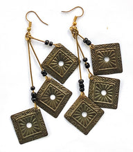 Mraba etched earrings