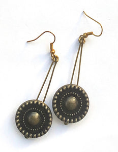 Dotted circle earrings